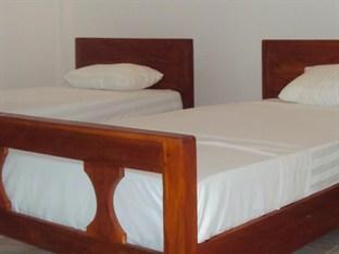 Centra Villa Kataragama Buitenkant foto